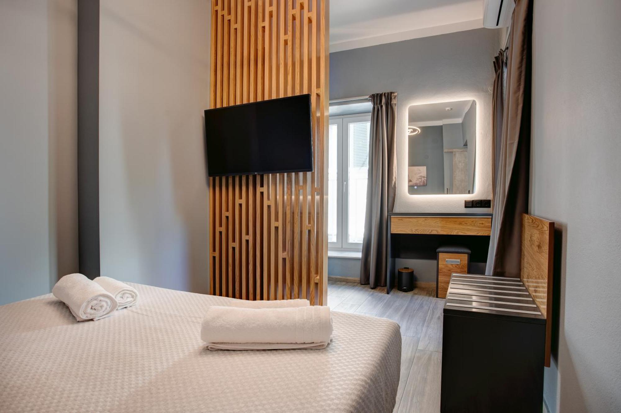 Agora Apartments Mytilene Bagian luar foto